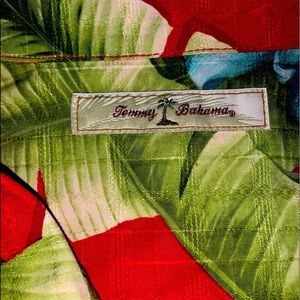 Tommy Bahama XL t-shirts. Needs ironed but very good conditions!